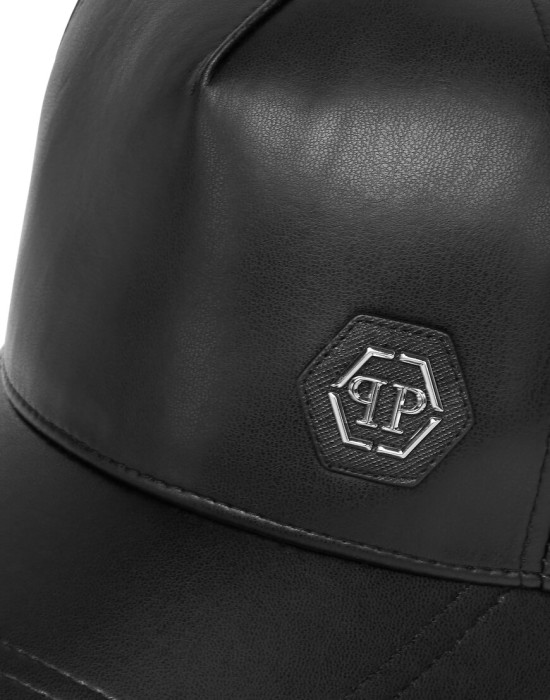 кепка  от бренда philipp plein вид слева