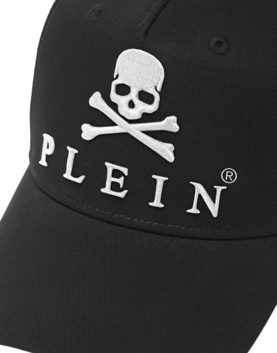 кепка  от бренда philipp plein вид слева