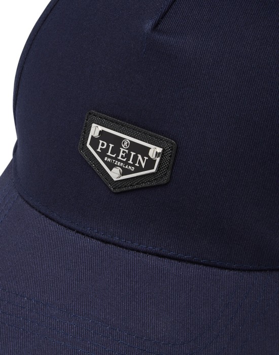 кепка  от бренда philipp plein вид слева