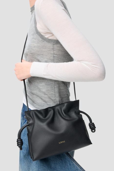 клатч  модель flamenco от бренда loewe вид слева