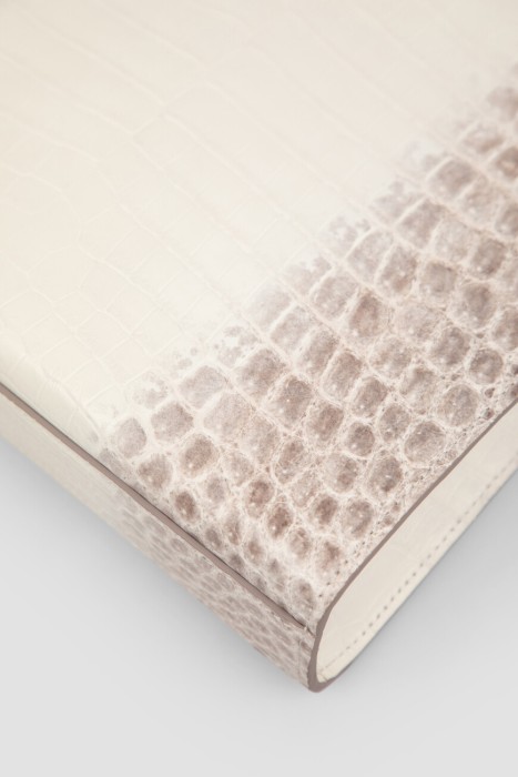 клатч  для взрослого возраста с изнаночной стороны