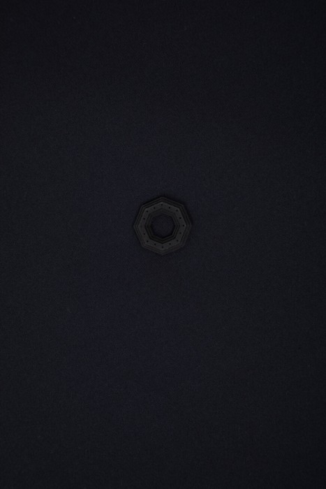 кофта спорт  модель из коллекции sr luxury tech на сезон этого года фотография