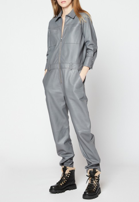 Товар серого цвета с внутренней стороны