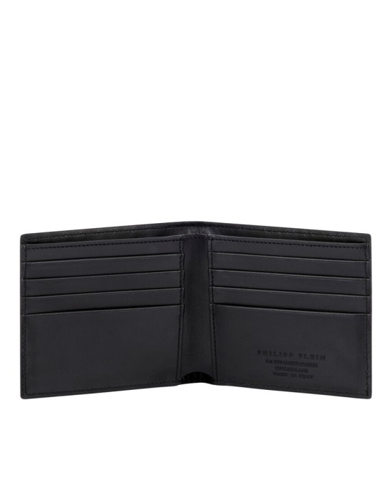 Товар черного цвета с внутренней стороны