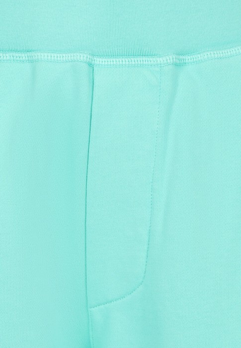 костюм 2 универсального стиля с лицевой стороны