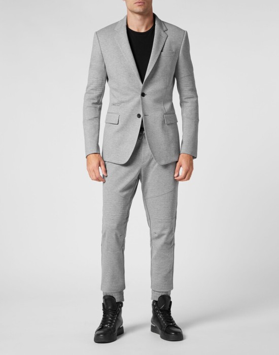 костюм классический  по цене 98192 руб вид справа