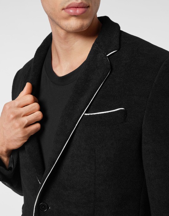 костюм классический  из проверенных материалов спереди