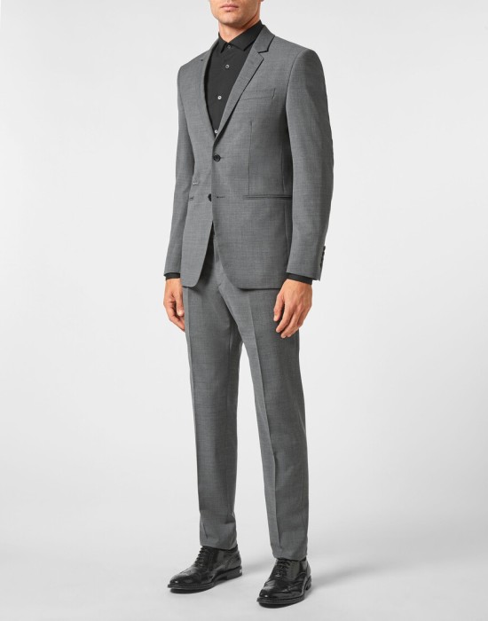 костюм классический  по цене 88376 руб вид справа