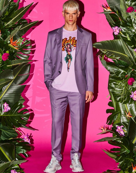 костюм классический  из проверенных материалов спереди