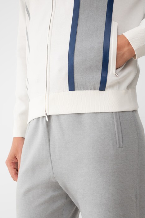 костюм спорт  из хлопка спереди