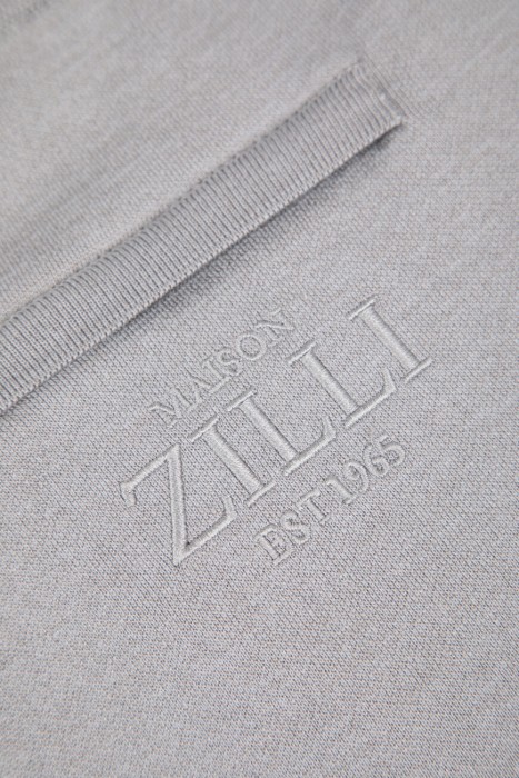 костюм спорт  вид слева