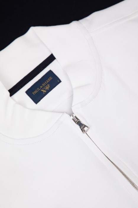 костюм спорт  спортивного стиля с лицевой стороны