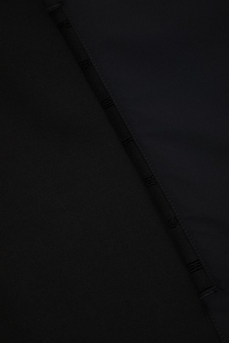 костюм спорт  спортивного стиля с лицевой стороны