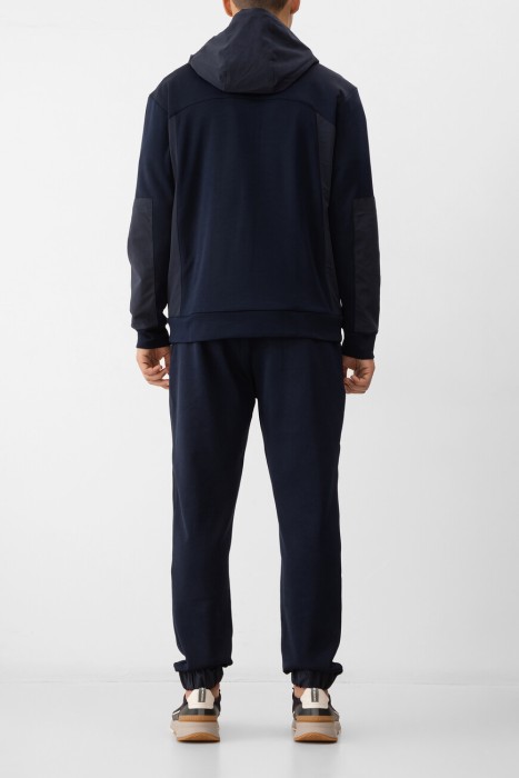 костюм спорт  от бренда paul&shark вид слева