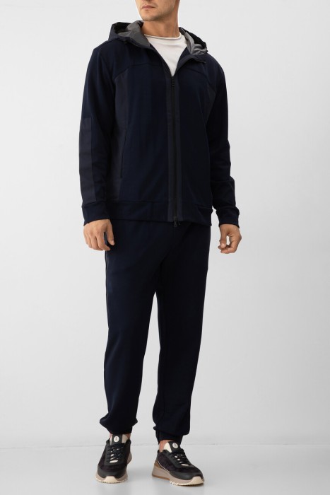 костюм спорт  из хлопка спереди