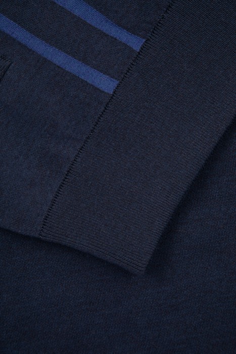 костюм спорт  вид слева