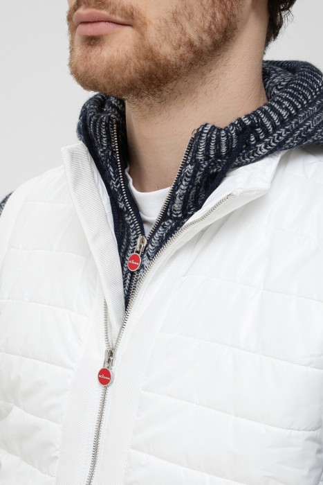 костюм спорт  из италии вид сбоку