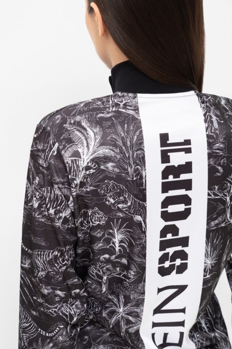 костюм спорт  из италии вид сбоку