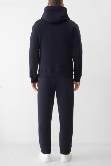 костюм спорт  от бренда zilli вид слева