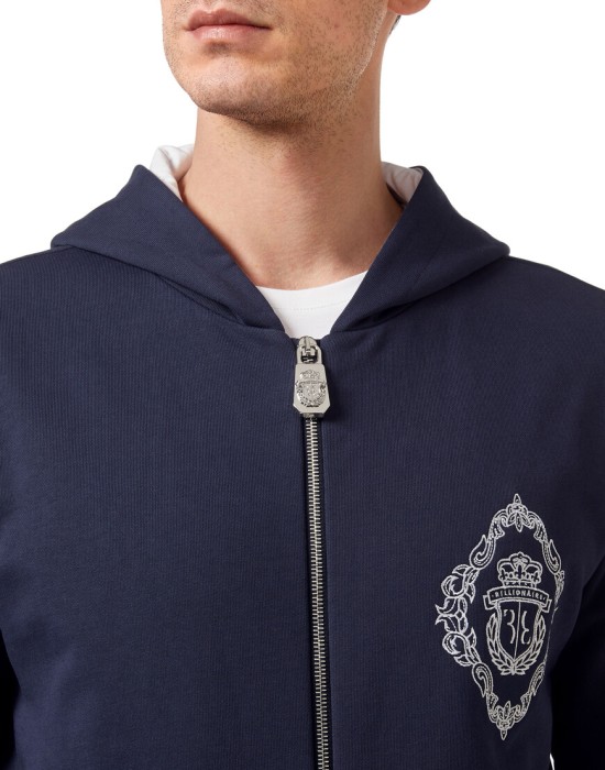 Товар синего цвета с внутренней стороны