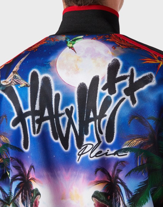 костюм спортивный  из америки вид сбоку