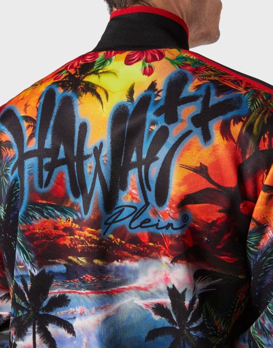 костюм спортивный  из америки вид сбоку