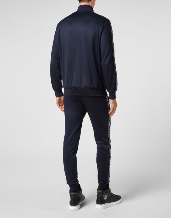 костюм спортивный  из америки вид сбоку