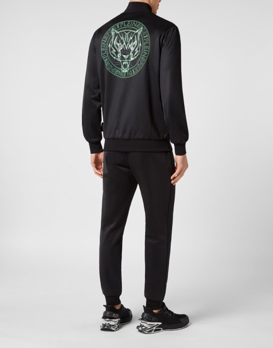 костюм спортивный  из италии вид сбоку