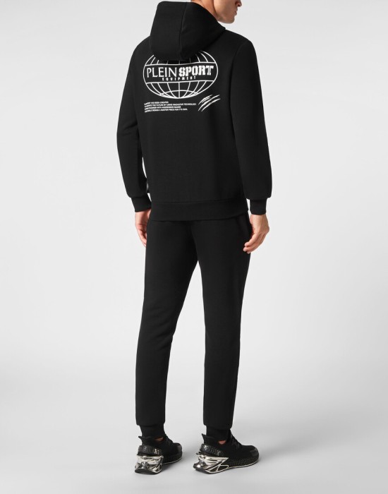 костюм спортивный  из италии вид сбоку