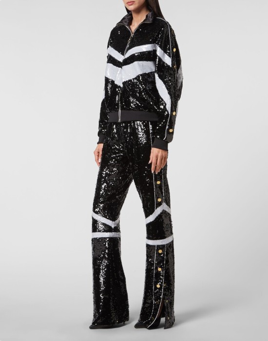 костюм спортивный  по цене 53813 руб вид справа