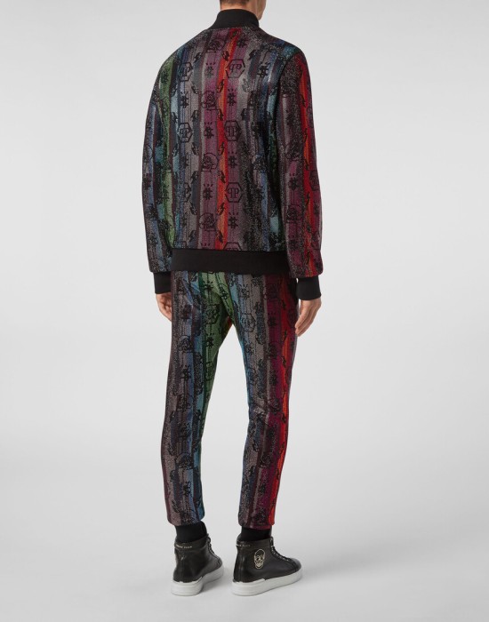 костюм спортивный  из америки вид сбоку