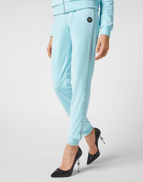 Товар голубого цвета с внутренней стороны