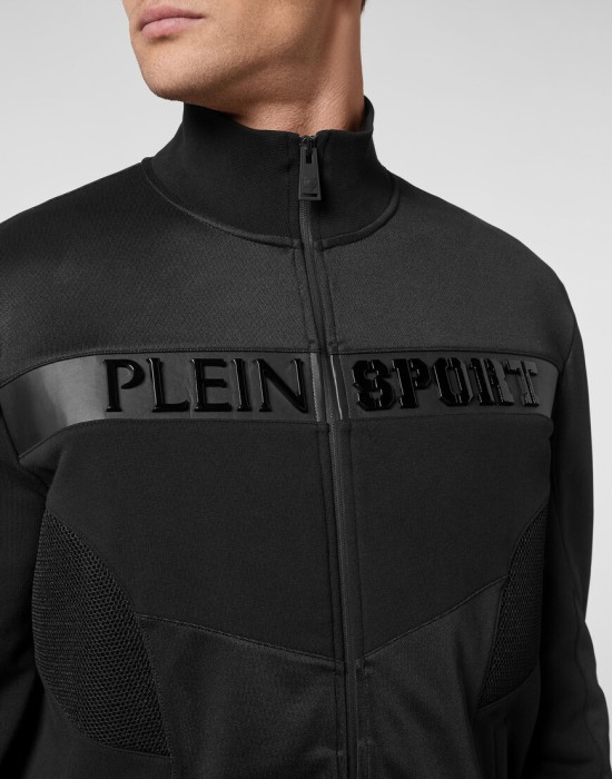 костюм спортивный  из италии вид сбоку