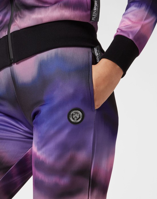 Товар сиреневого цвета с внутренней стороны