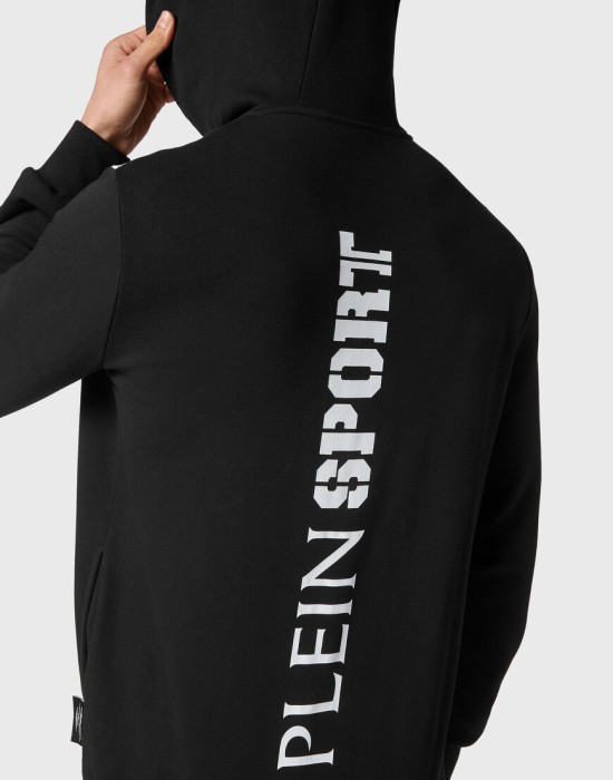 костюм спортивный  из италии вид сбоку