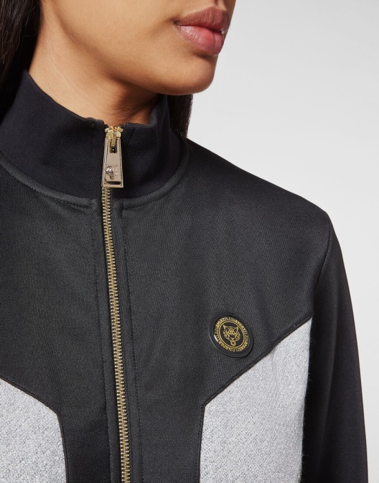 костюм спортивный  из италии вид сбоку