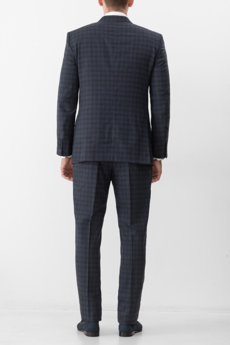 костюм  от бренда zilli вид слева