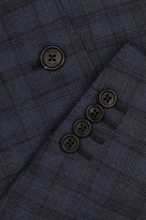 костюм  классического стиля с лицевой стороны