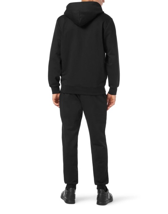 костюм  по цене 73608 руб вид справа