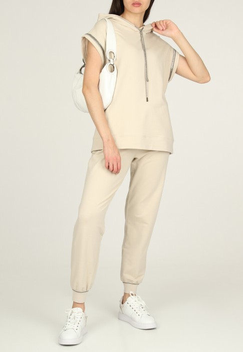 костюм  от бренда antonelli firenze вид слева