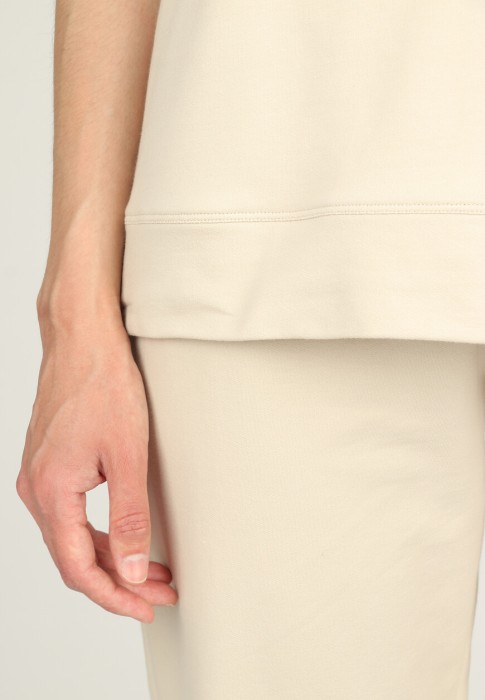 костюм  универсального стиля с лицевой стороны