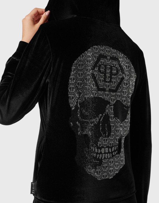 Товар черного цвета с внутренней стороны