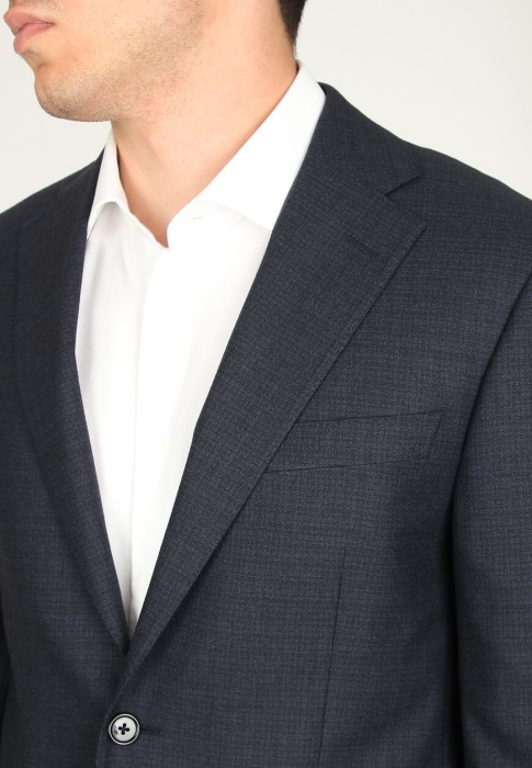 костюм  из италии вид сбоку