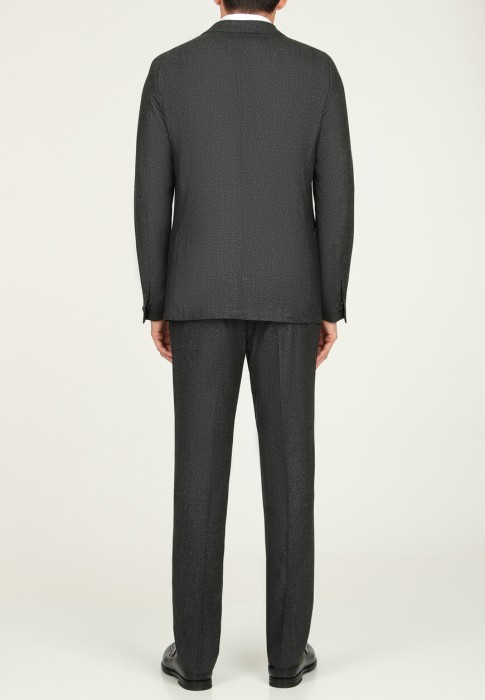 костюм  от бренда corneliani вид слева