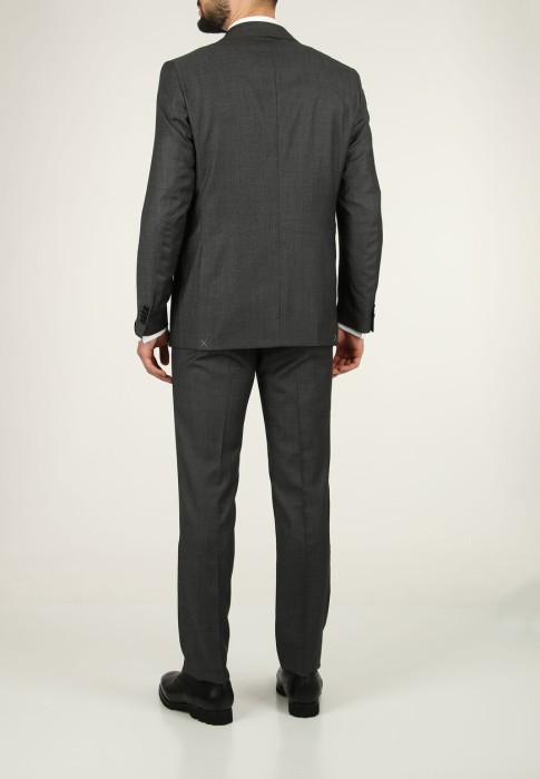 костюм  из италии вид сбоку