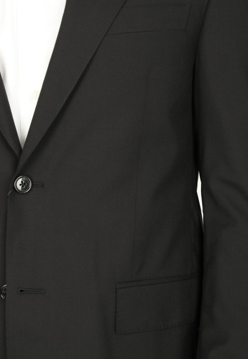 Товар черного цвета с внутренней стороны