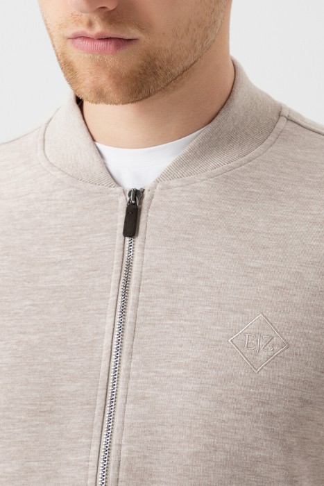 костюм  из италии вид сбоку