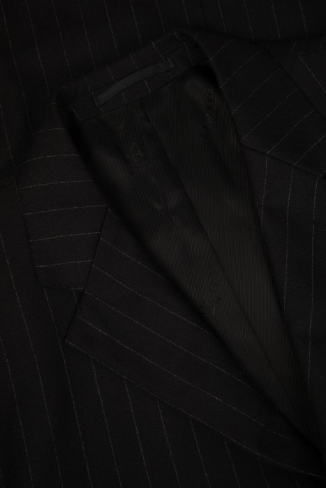 костюм  из шерсти спереди