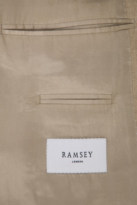 костюм  универсального стиля с лицевой стороны