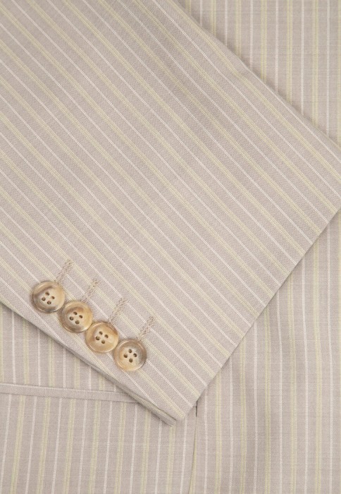 костюм  из америки вид сбоку